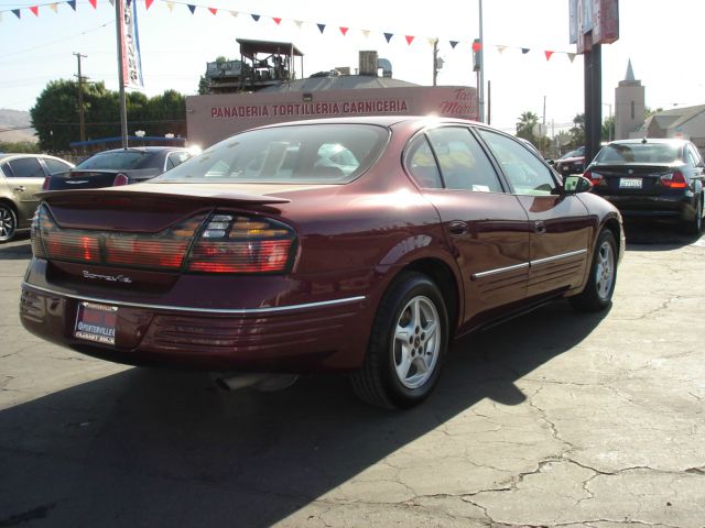 2001 Pontiac Bonneville SE