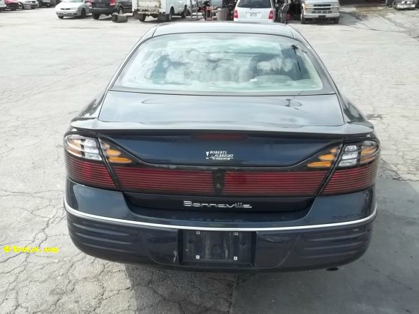 2001 Pontiac Bonneville SE