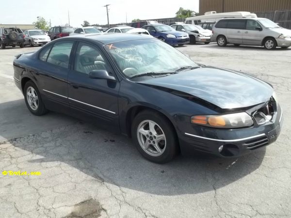 2001 Pontiac Bonneville SE