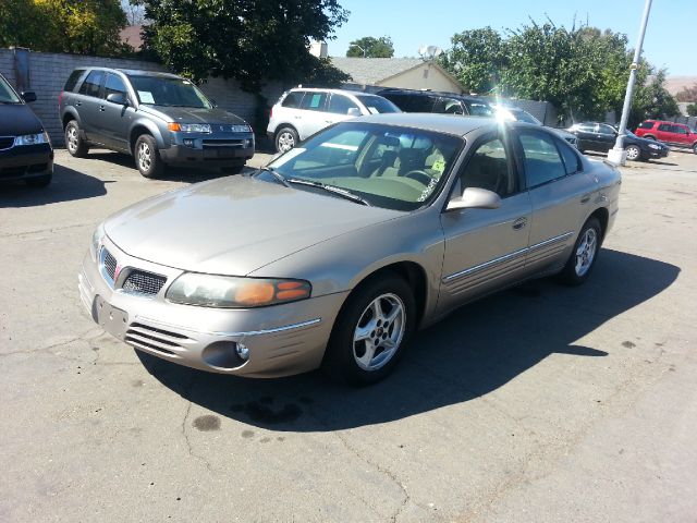 2001 Pontiac Bonneville SE