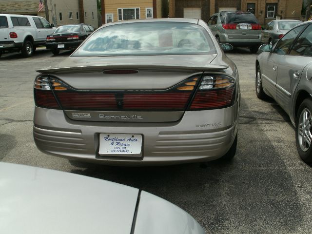 2002 Pontiac Bonneville SE