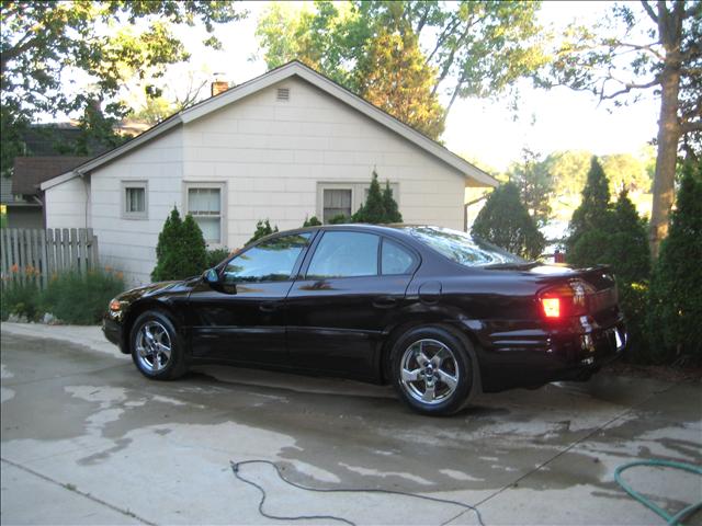 2002 Pontiac Bonneville 45