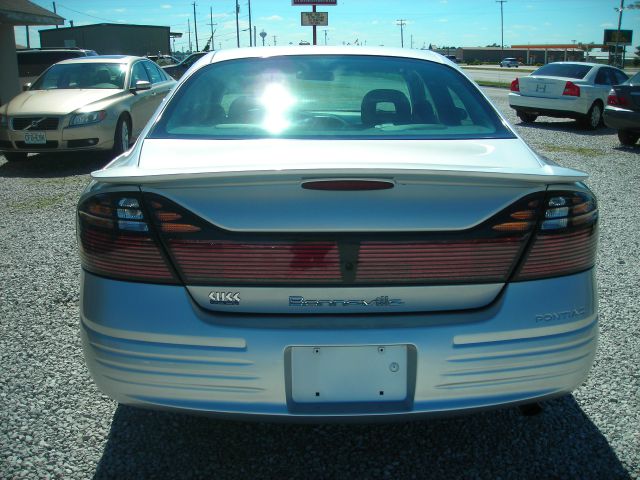 2002 Pontiac Bonneville SE