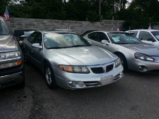 2002 Pontiac Bonneville SE