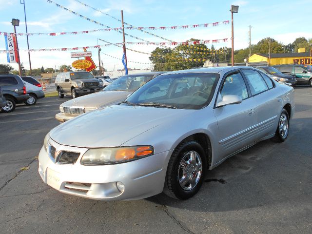 2002 Pontiac Bonneville SE