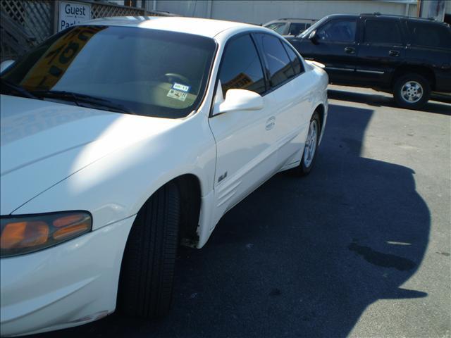 2002 Pontiac Bonneville 45