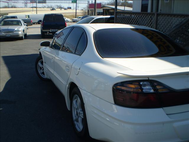 2002 Pontiac Bonneville 45