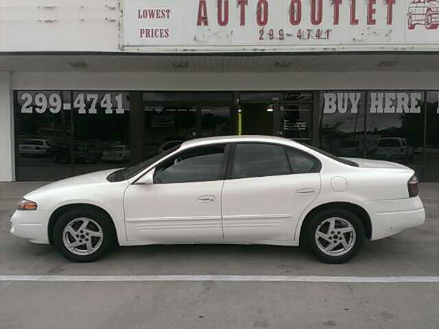 2003 Pontiac Bonneville SE