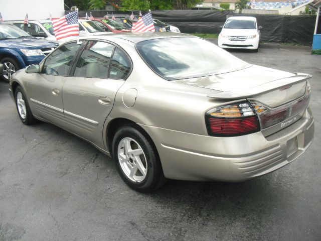 2003 Pontiac Bonneville SE