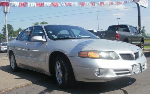 2003 Pontiac Bonneville SE