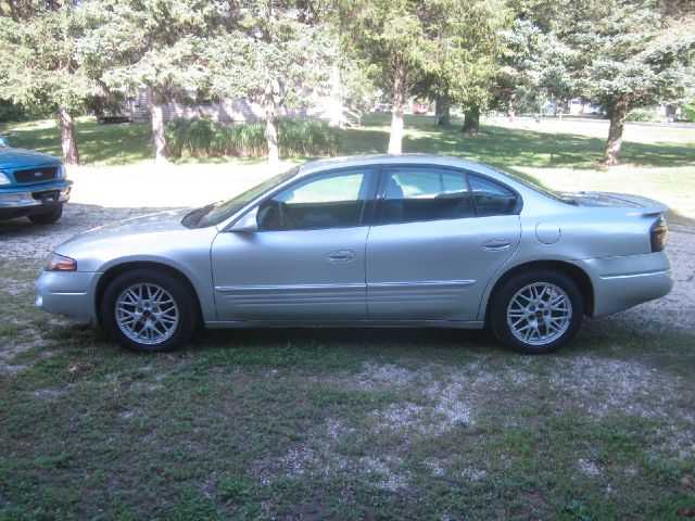 2003 Pontiac Bonneville SE