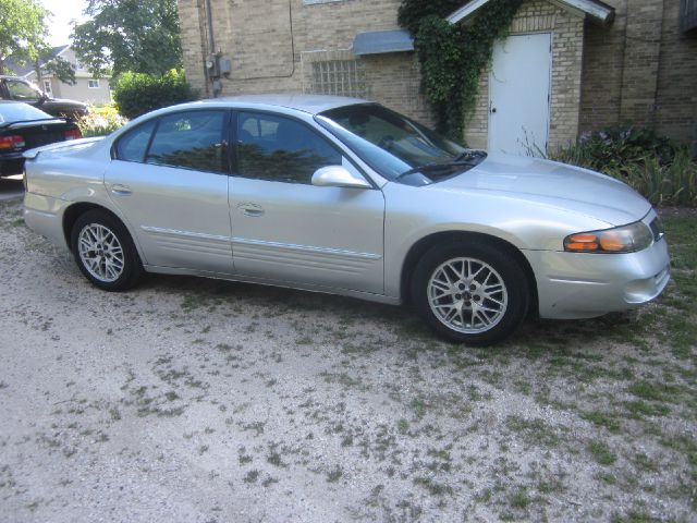 2003 Pontiac Bonneville SE