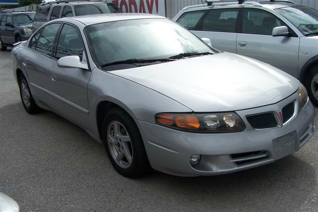 2003 Pontiac Bonneville SE