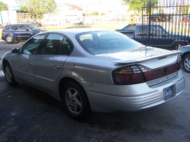 2003 Pontiac Bonneville SE