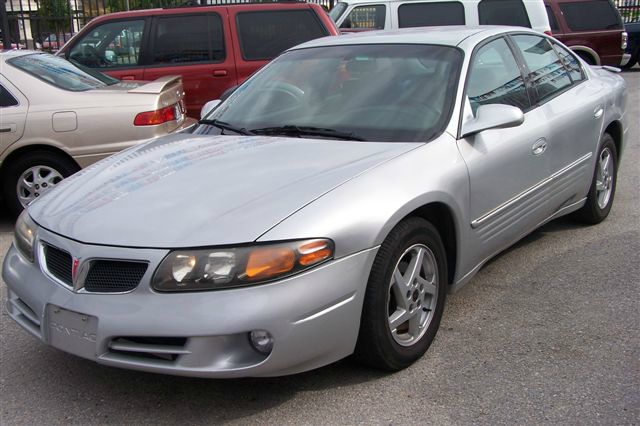 2003 Pontiac Bonneville SE