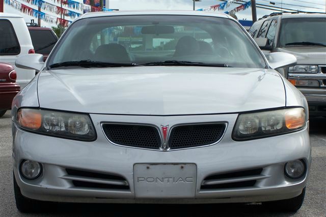 2003 Pontiac Bonneville SE