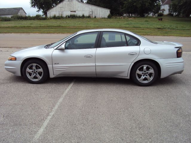 2003 Pontiac Bonneville 45