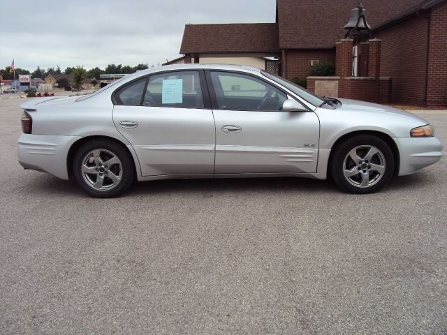 2003 Pontiac Bonneville 45