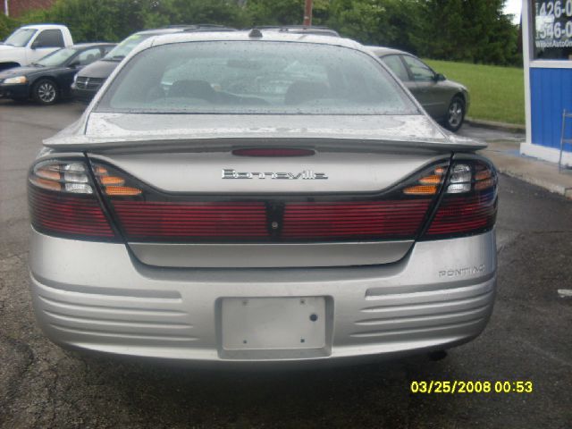 2004 Pontiac Bonneville SE