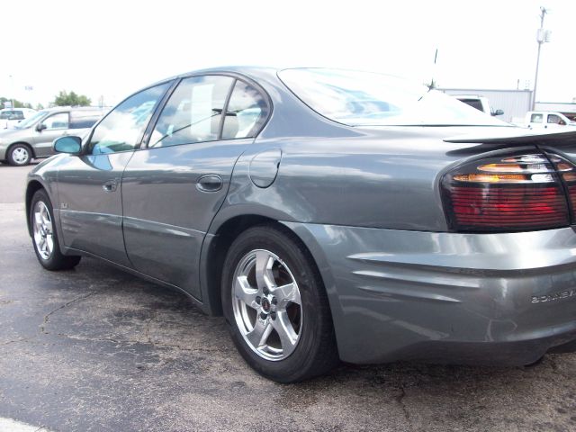 2004 Pontiac Bonneville 45