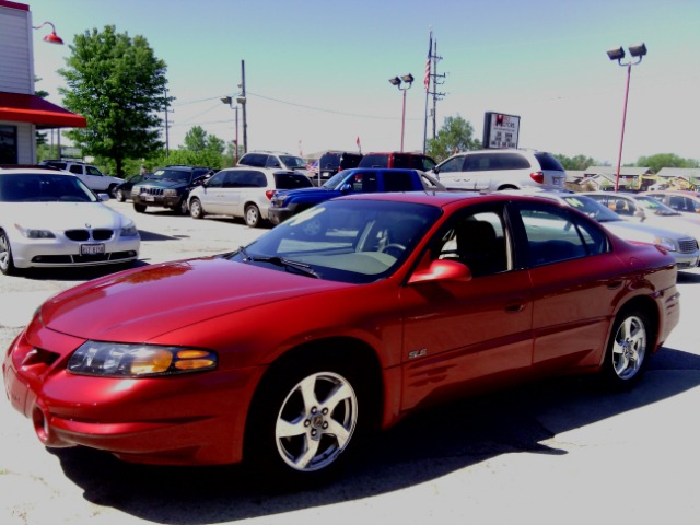 2004 Pontiac Bonneville 45