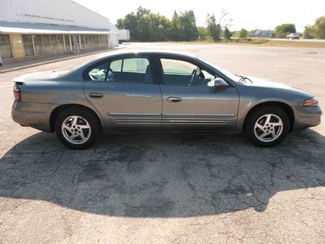 2004 Pontiac Bonneville SE