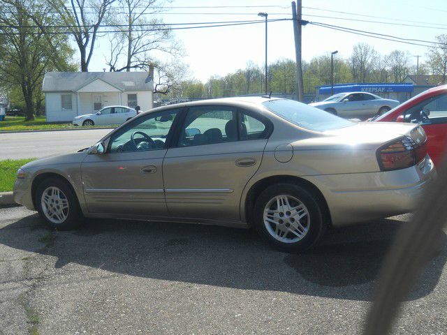 2005 Pontiac Bonneville SE