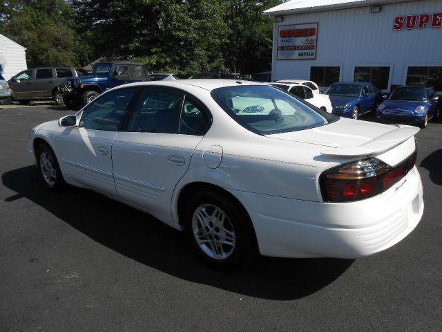 2005 Pontiac Bonneville SE