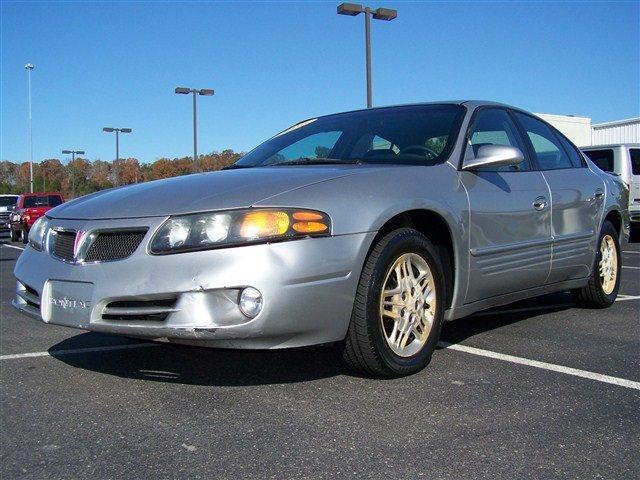 2005 Pontiac Bonneville SE