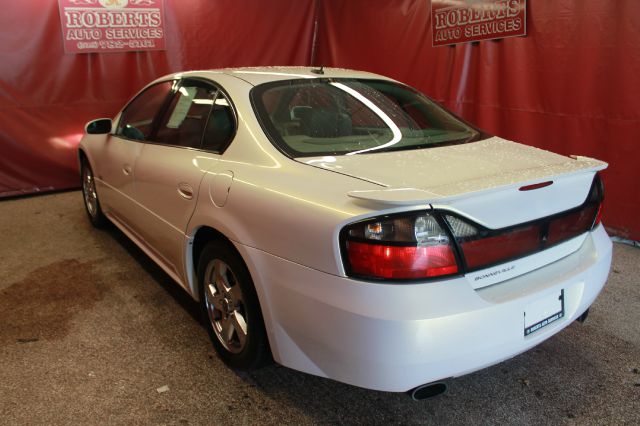 2005 Pontiac Bonneville 45