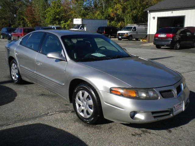 2005 Pontiac Bonneville SE