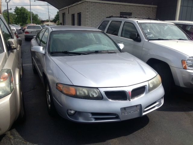 2005 Pontiac Bonneville SE