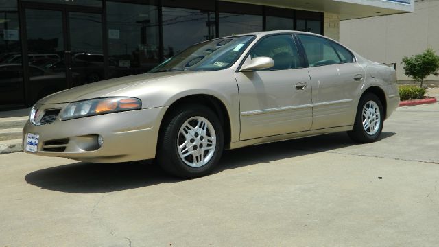 2005 Pontiac Bonneville SE