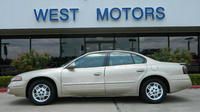 2005 Pontiac Bonneville SE