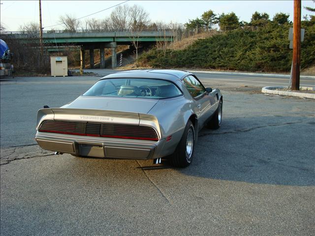 1979 Pontiac Firebird Quad-short-st-hemi-4wd-am/fm TAPE