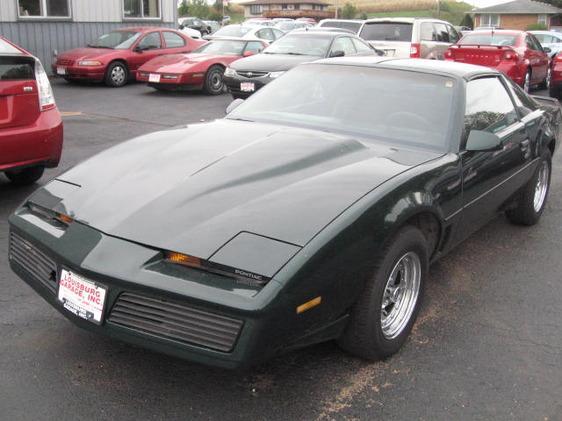 1982 Pontiac Firebird 4dr Sdn V6 CXL