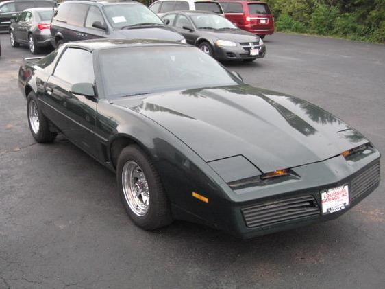 1982 Pontiac Firebird 4dr Sdn V6 CXL