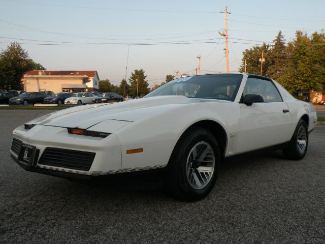 1983 Pontiac Firebird 4dr Sdn V6 CXL