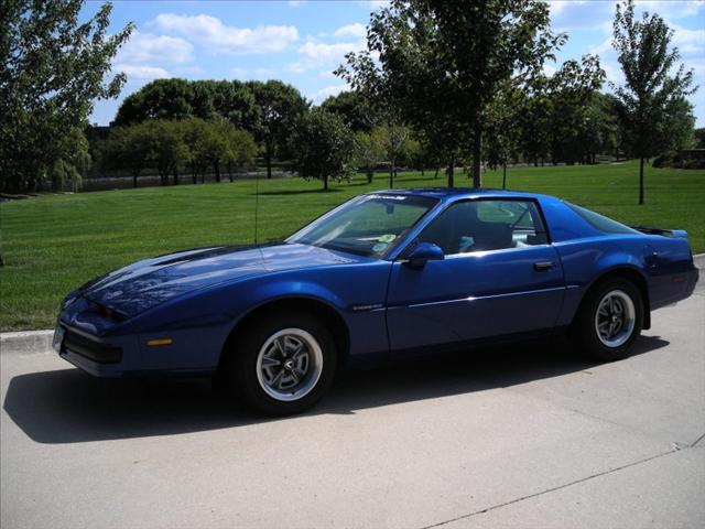 1987 Pontiac Firebird 14 Box MPR