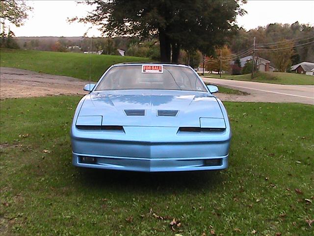 1988 Pontiac Firebird 4dr Sdn V6 CXL