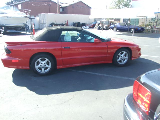 1995 Pontiac Firebird 4WD 4dr V8 SE