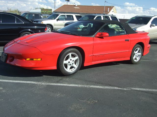 1995 Pontiac Firebird 4WD 4dr V8 SE