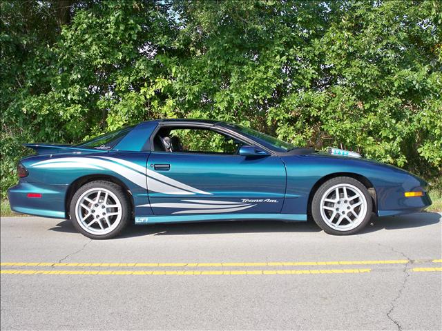 1996 Pontiac Firebird 4dr Sdn V6 CXL