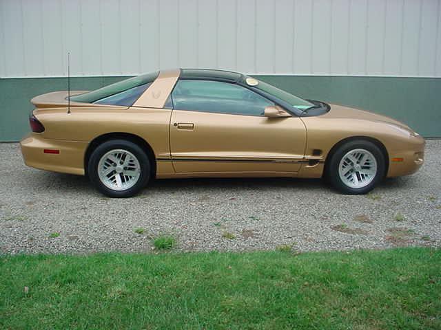 1998 Pontiac Firebird 4dr Sdn V6 CXL