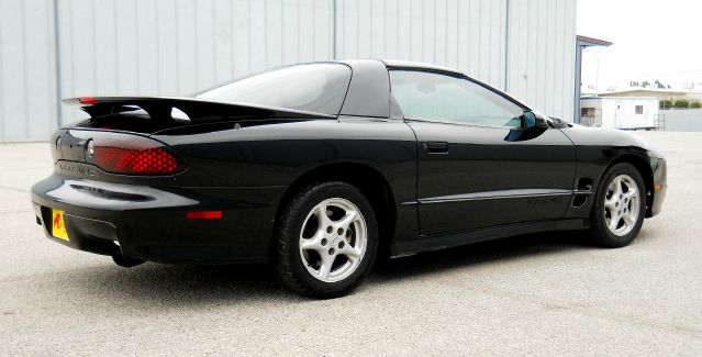 1999 Pontiac Firebird 4dr Sdn V6 CXL