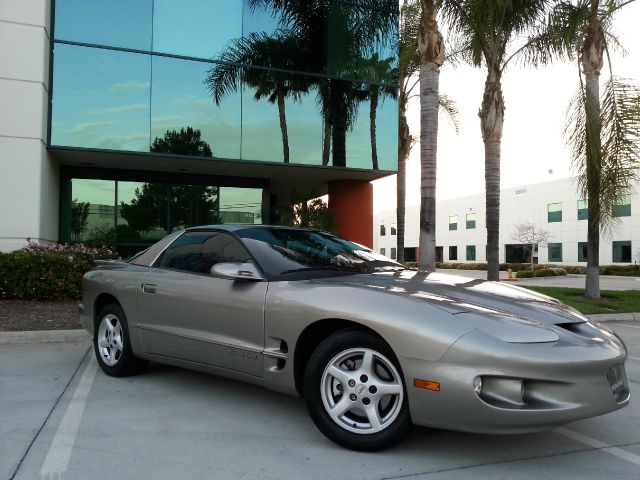 2000 Pontiac Firebird GT Premium