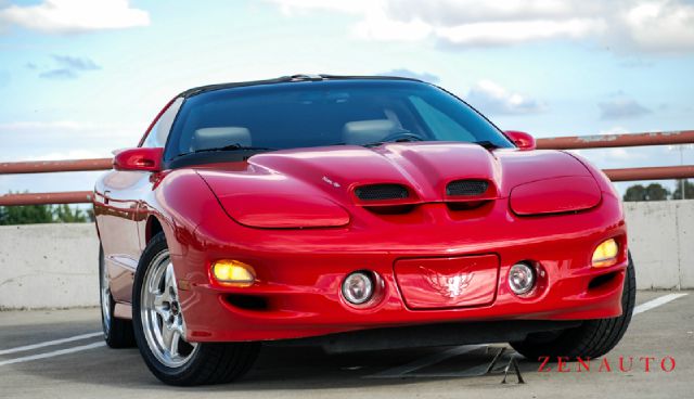 2002 Pontiac Firebird S. Navigation, Sunroof,leather