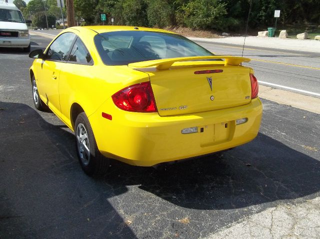 2008 Pontiac G5 REG 140.5wb 4X4 SLT