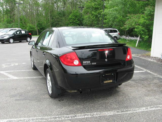 2009 Pontiac G5 XUV SLE 4WD