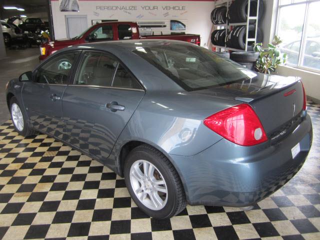 2006 Pontiac G6 Unknown